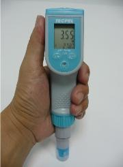 pH-709 pH tester